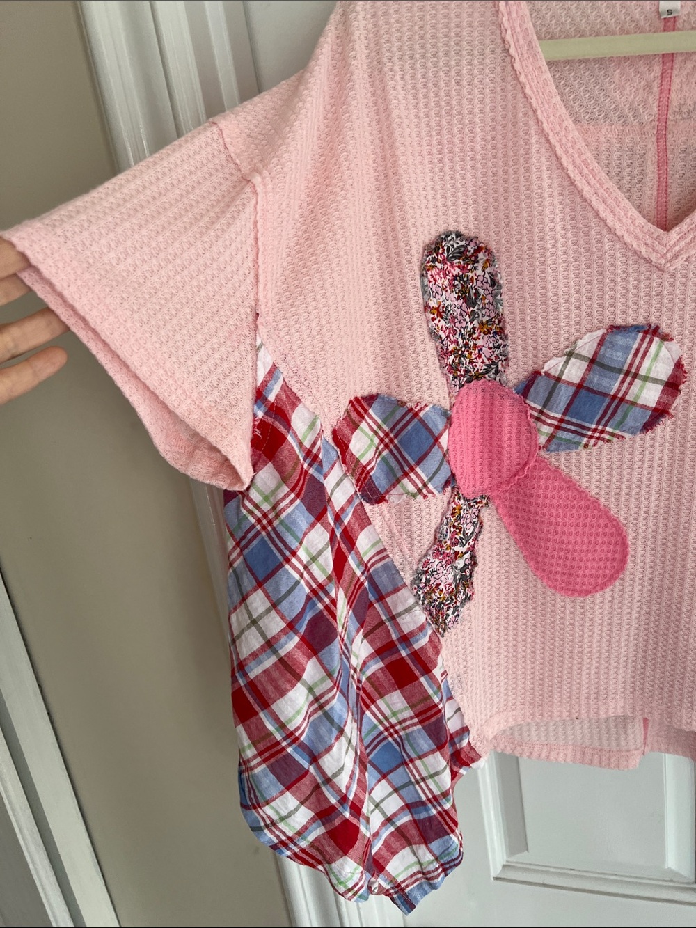 Pink Patchwork Floral Plaid V-Neck Top - Picture 3 of 8